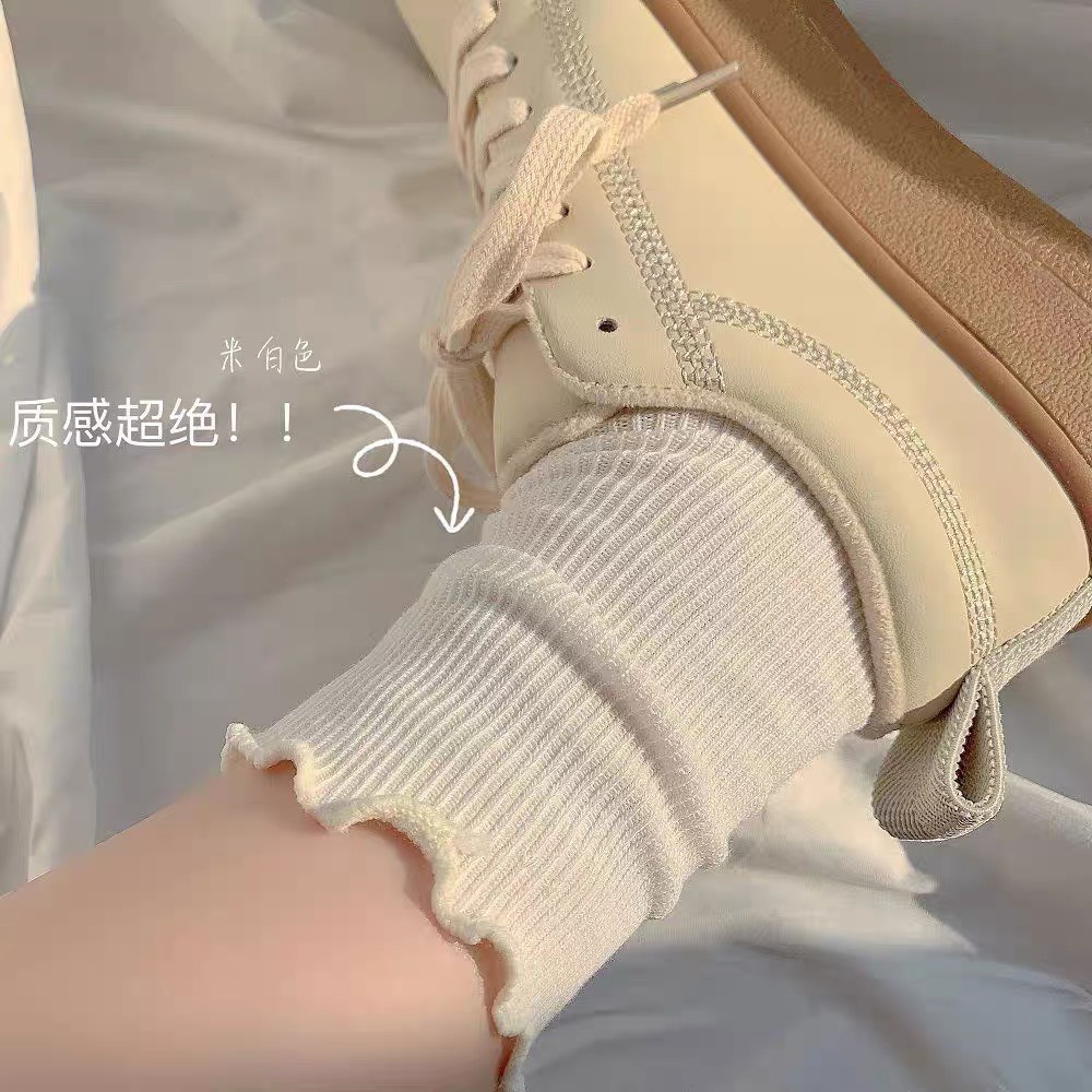 Tất nữ cổ ngắn dễ thương viền lượn sóng Vớ trơn ullzang