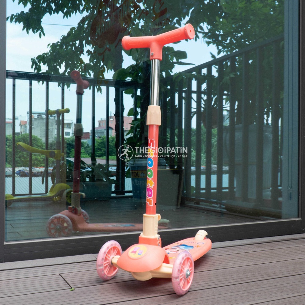 Xe Scooters Cougar -HY02 Dành Cho Trẻ Em Họa Tiết Đáng Yêu Có 3 Bánh, Có Đèn Phát Sáng