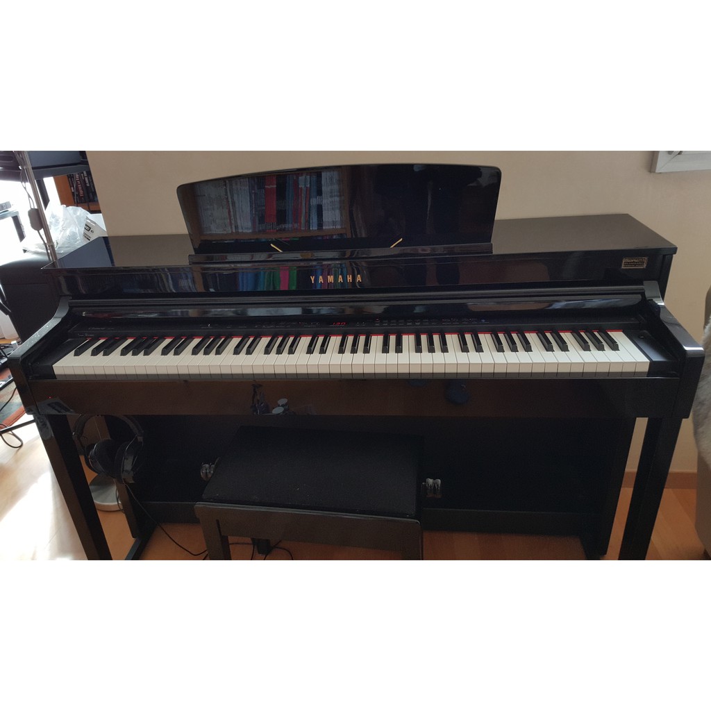 Piano điện Yamaha CLP 470