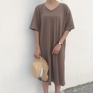 váy cổ tim basic