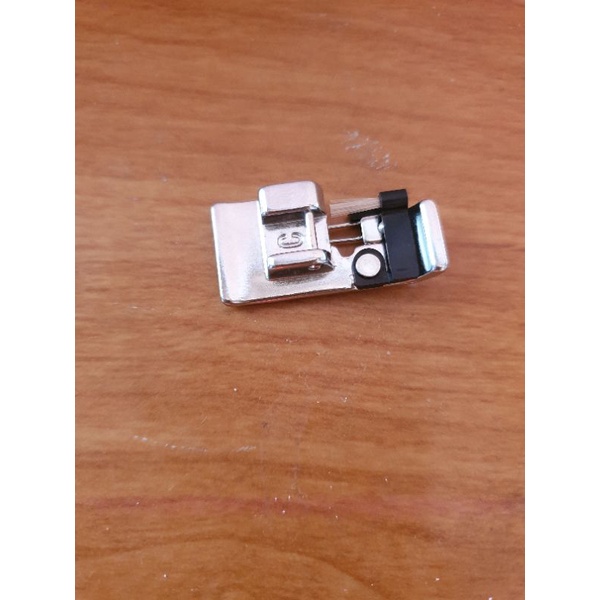 Chân vịt giả vắt sổ cho máy may gia đình