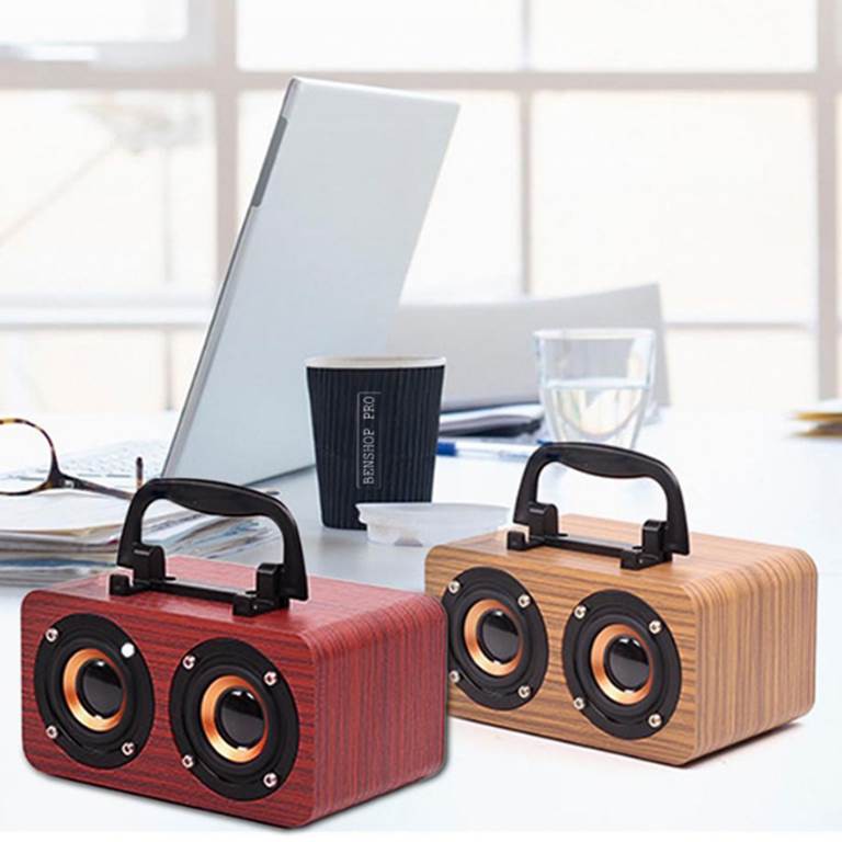 Loa bluetooth có khe thẻ nhớ có chỗ gác điện thoại