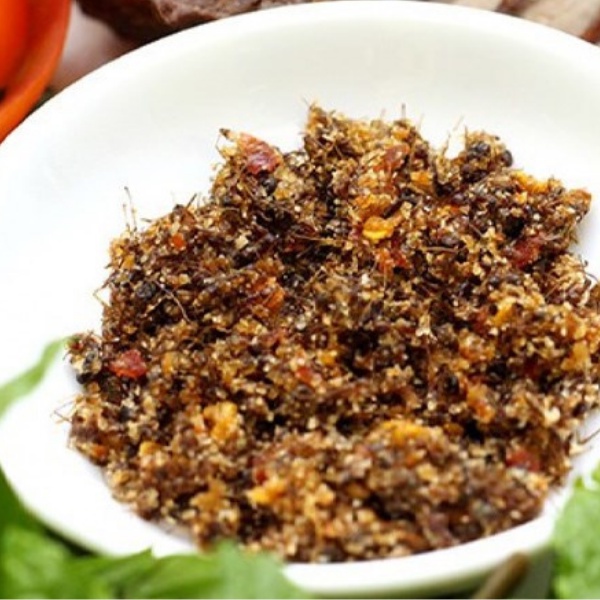Muối kiến vàng đặc sản gia lai ăn cùng bò một nắng hải sản gà heo rau luộc trái cây gia vị ướp nướng chiên lẩu