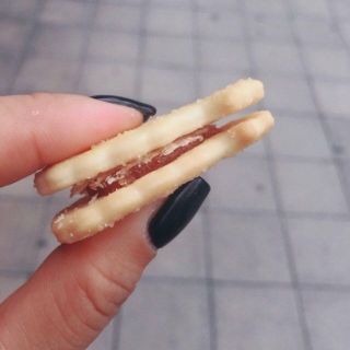 Bánh quy nhân mứt dứa Thái Lan 70g