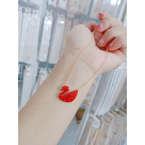 Dây chuyền thiên nga titan không đen, không phai màu