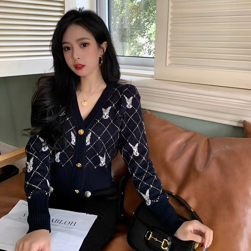 Áo cardigan Pure Cube dệt kim cổ chữ V dáng ngắn thời trang