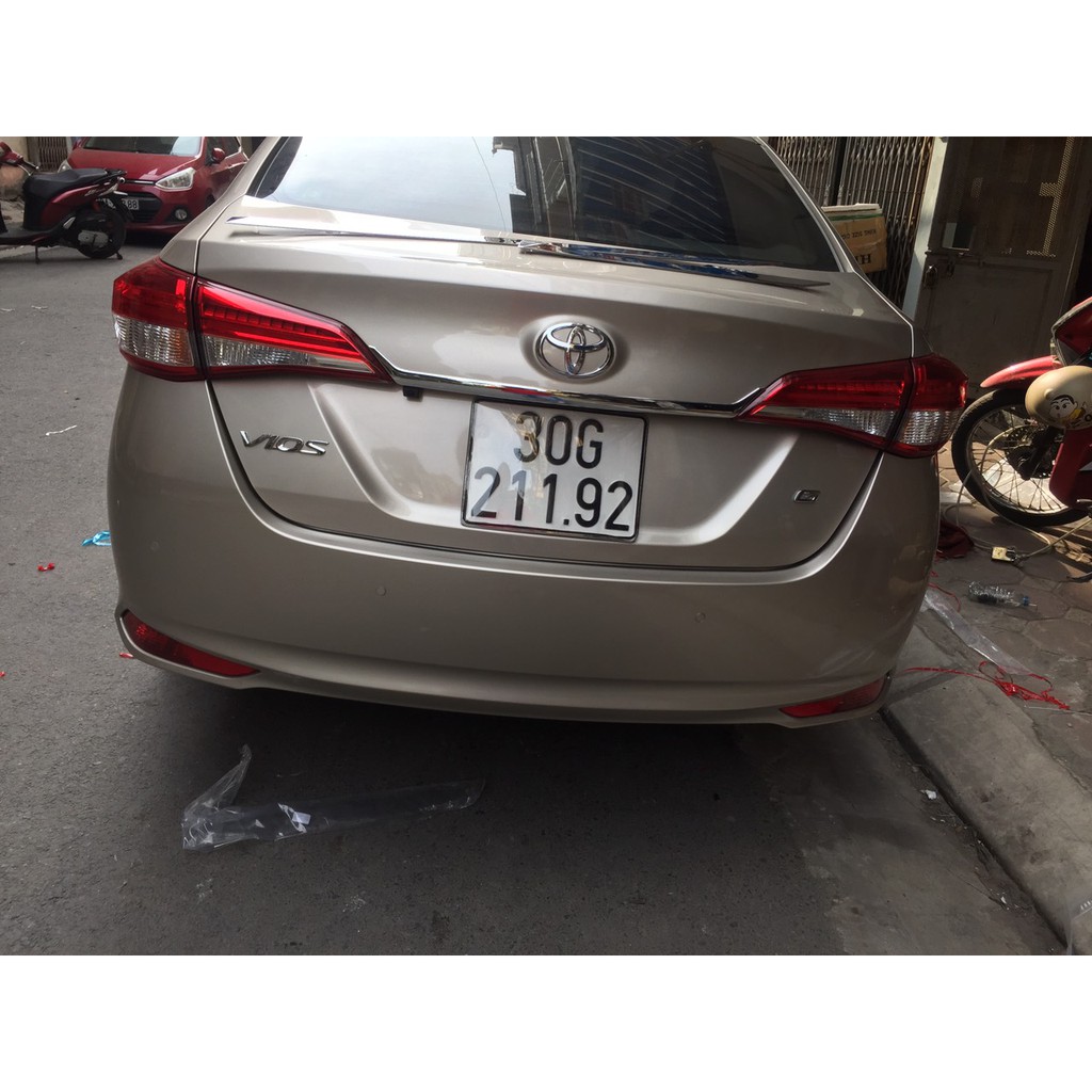 Ốp Tay Mở Cốp Xe Vios 2019 2020 2021 Mẫu Mạ Crom