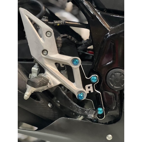Pat nâng gác chân số gãy cbr150 r15 gsx150 xsr155 mt15 r3 tfx fz150 fz155
