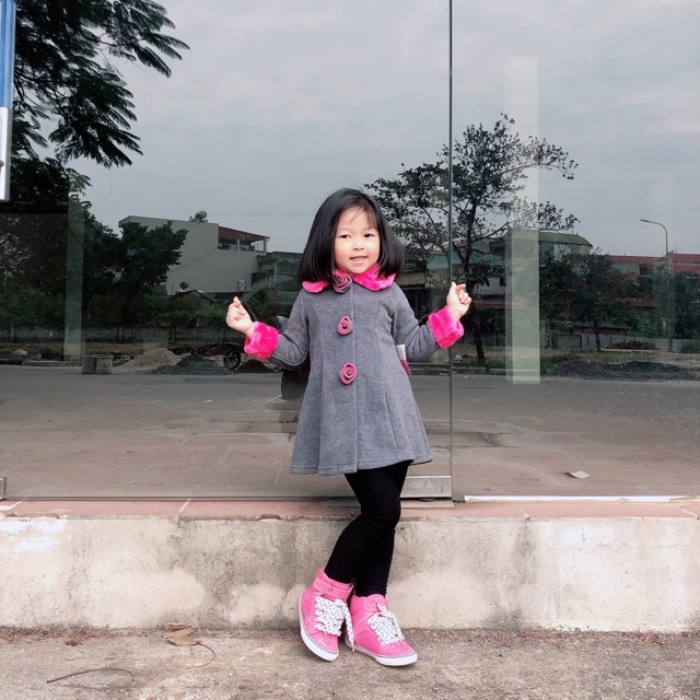 ao dạ bé gái