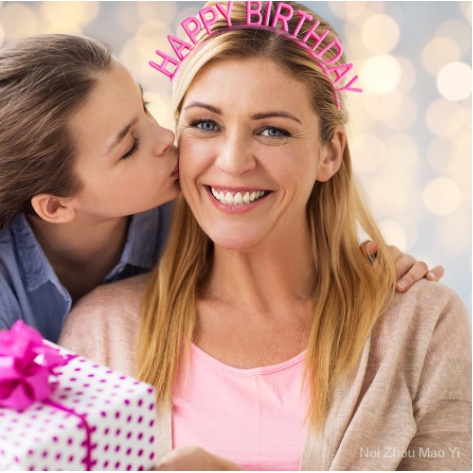 1 Cài Tóc Nhựa Màu Kẹo In Chữ Happy Birthday Dễ Thương