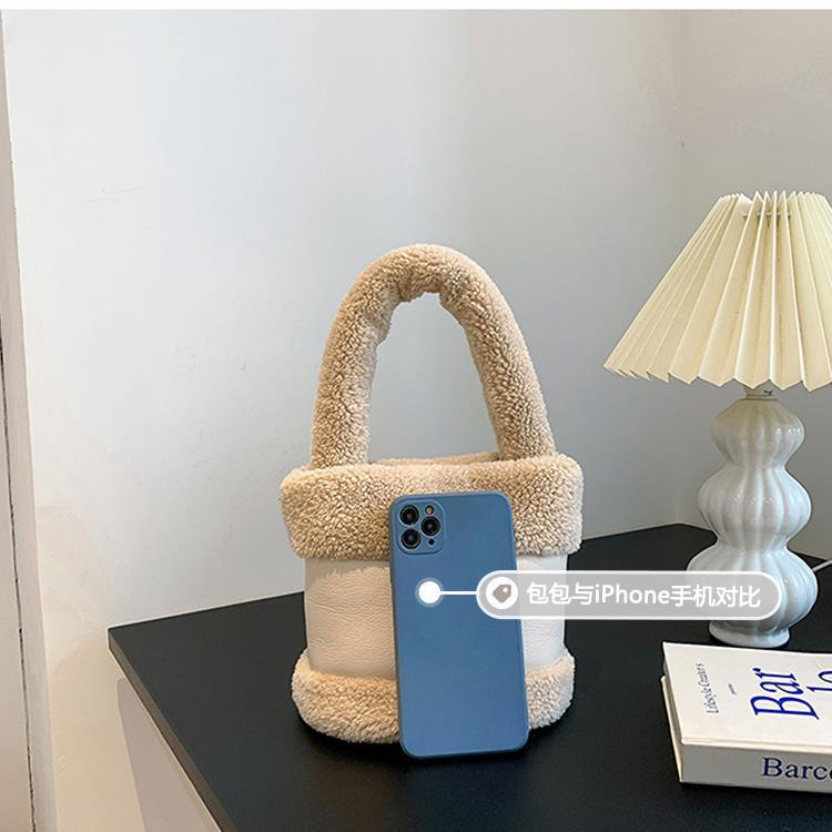 Túi Xách Tay Phối Lông Nhung Thời Trang Thu Đông Mới 2022