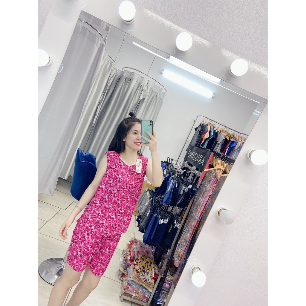 Set đồ Lanh mặc nhà Wonner. Bộ đồ Gile áo cộc quần đùi siêu thoáng mát, cổ vuông xẻ cong phối viền ren, họa tiết lá
