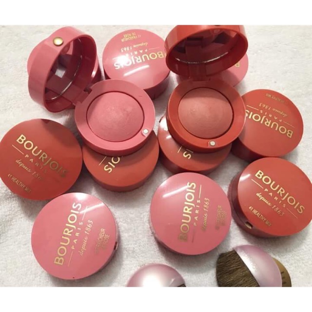 PHẤN MÁ BOURJOIS