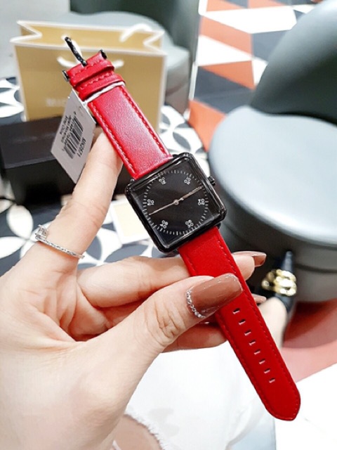 Đồng hồ nữ dây da đỏ MK2571