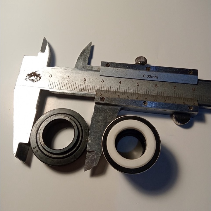 Phớt máy bơm nước có trục 14mm