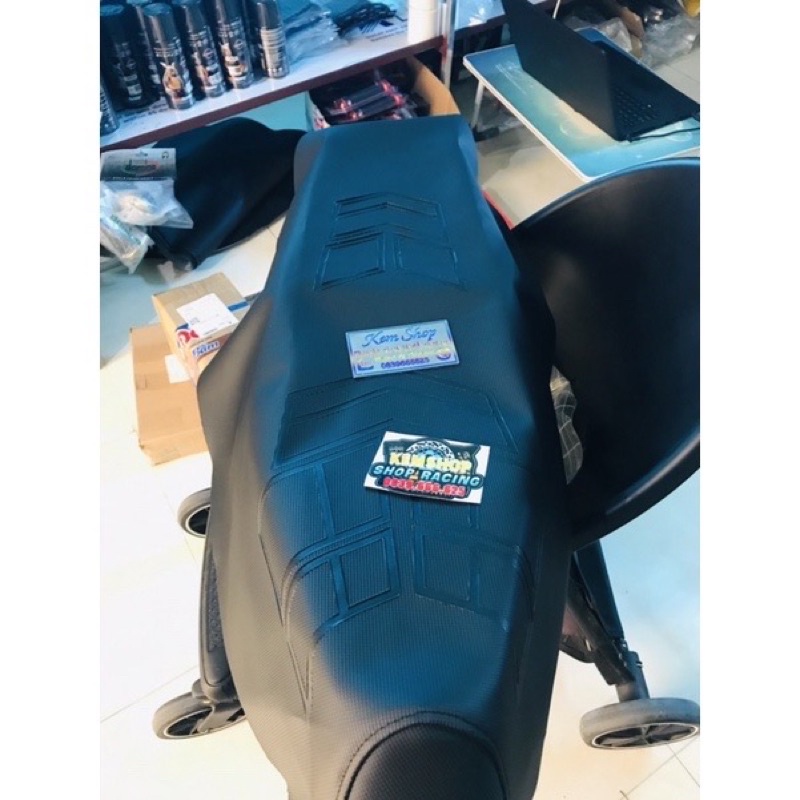 Vỏ Yên Thái CacBon Thêu Xe Wave Chuẩn Hàng Sịn