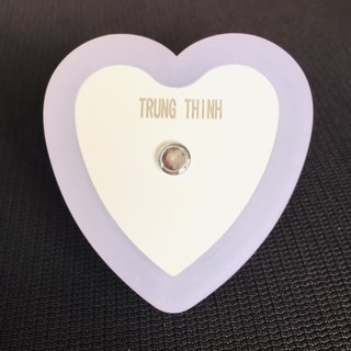 Đèn ngủ cảm ứng hình trái tim trắng - PTV