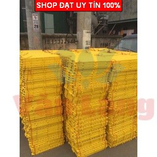 Tấm lót Sàn Nhựa Sunpet cho chó , mèo , lợn khổ  40cm x 56cm có độ đàn hồi, dẻo dai, dễ vệ sinh