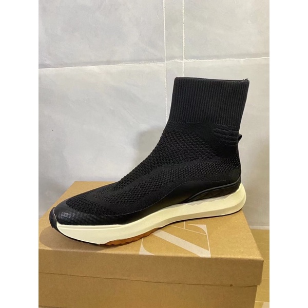 Giầy thể thao zar