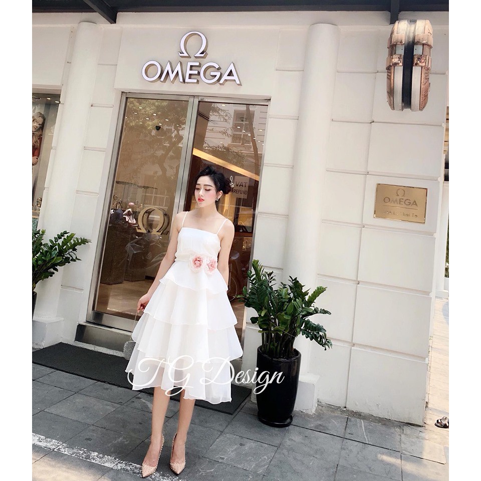 Váy dây tầng hoa eo