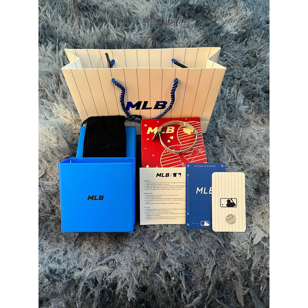 Vòng Tay MLB Chất Liệu Titan Không Gỉ Sét Full Combo Box Để Làm Quà Tặng