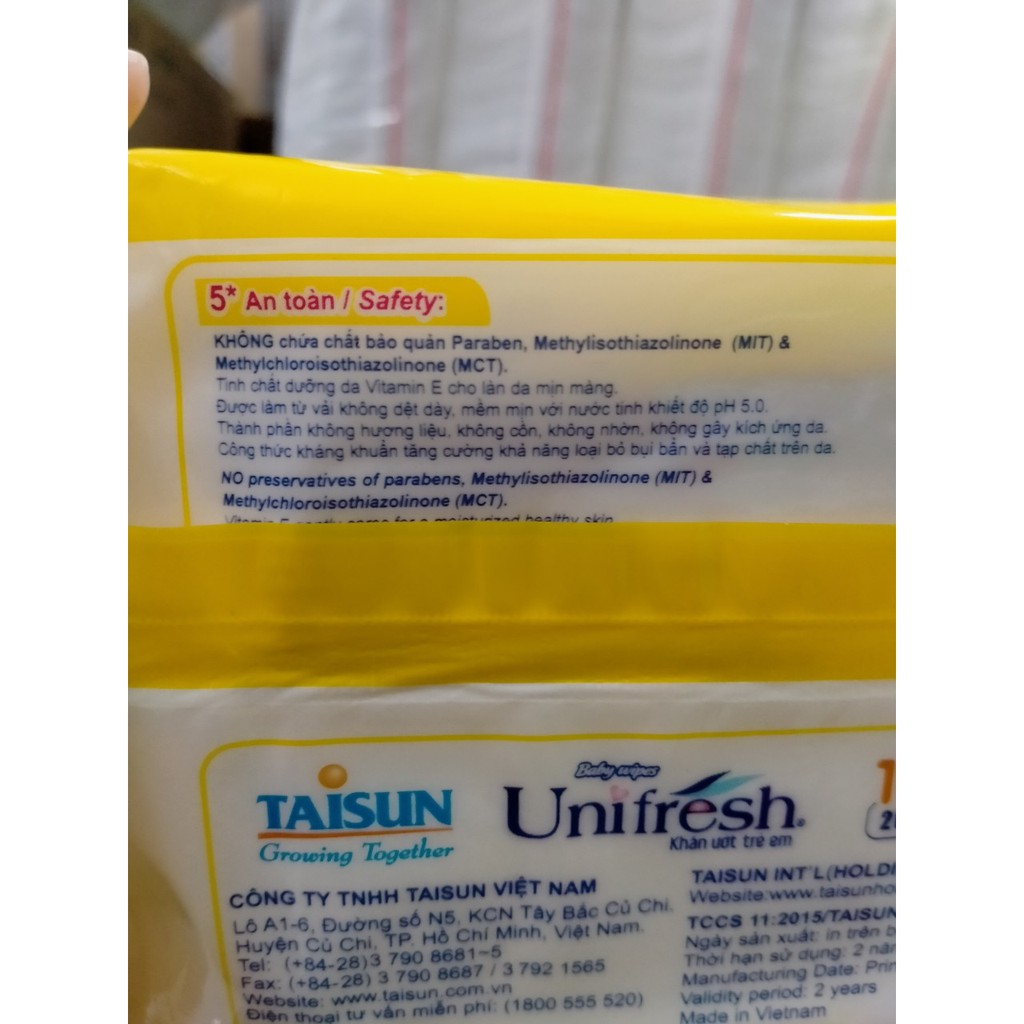 Khăn ướt AGI/ UNIFRESH 100 tờ vitamin  - không mùi không chất bảo quản