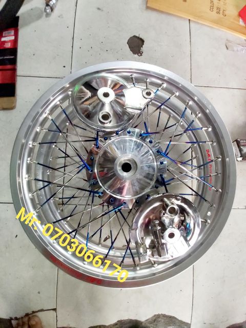 CẶP BÁNH CĂM WAVE  DREAM NIỀN NHÔM DALE ,ĐÙM MẠ CROM, CĂM TITAN ,  KÈM THEO MÁ ĐÙM