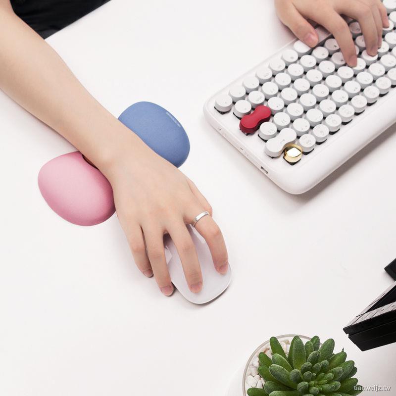 Miếng Lót Chuột Silicon Có Đệm Cổ Tay Dễ Thương Cho Nữ Silicone