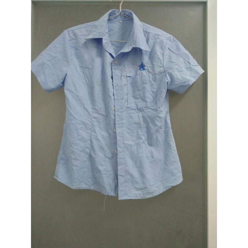 M05. Áo kiểu chất vải size S. Hàng thùng đã cũ