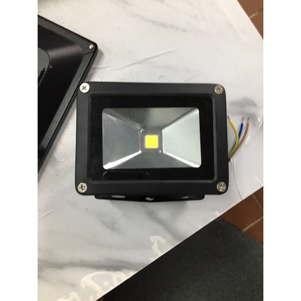 Thanh lí đèn pha led 10w ánh sáng vàng
