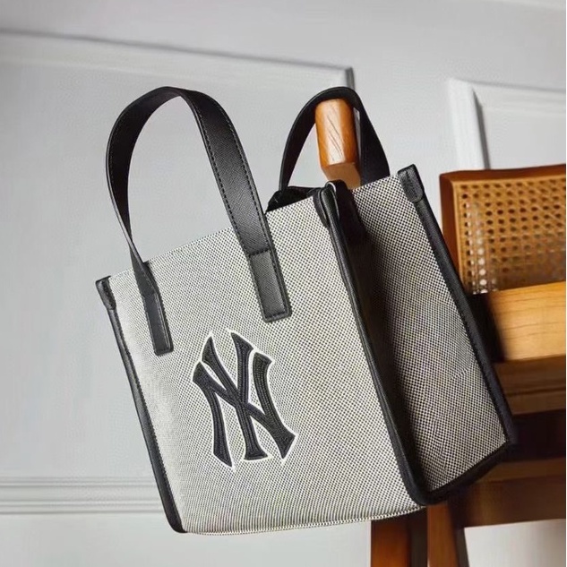 Túi Basic Big Logo Canvas Bucket Bag Boston, mẫu mới 2022 siêu đẹp