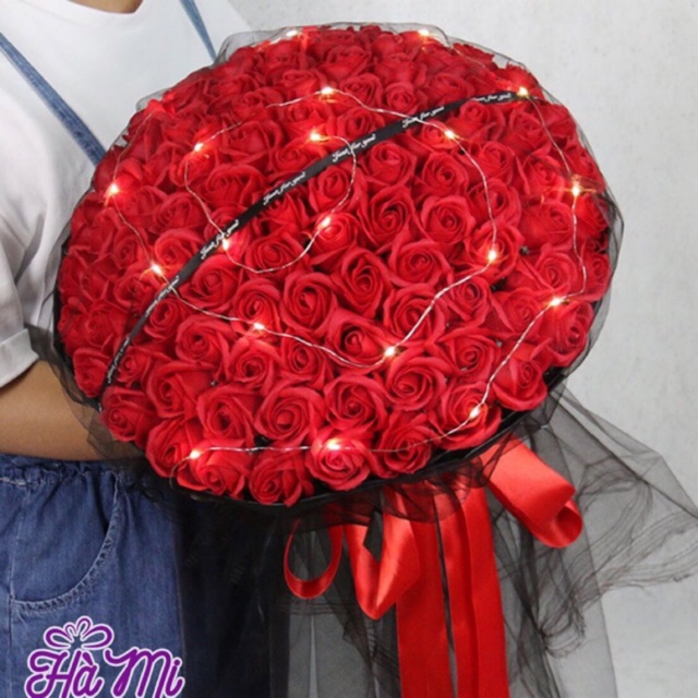 Sỉ Bó hồng sáp hàn quốc 99 bông bọc voan cực sang - HN