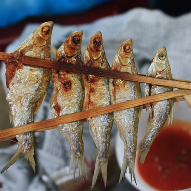 Cá tép dầu đặc sản Hồ Ba Bể