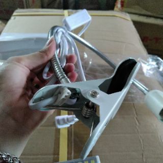 Đèn kẹp bàn đa năng 60 bóng