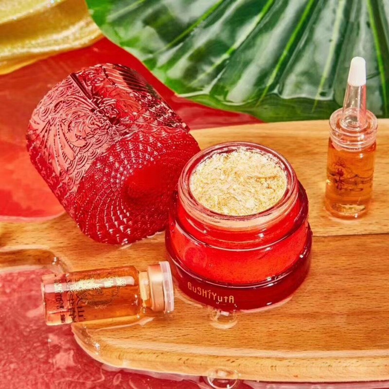 Bộ dưỡng da 5 món hộp đỏ Gushita