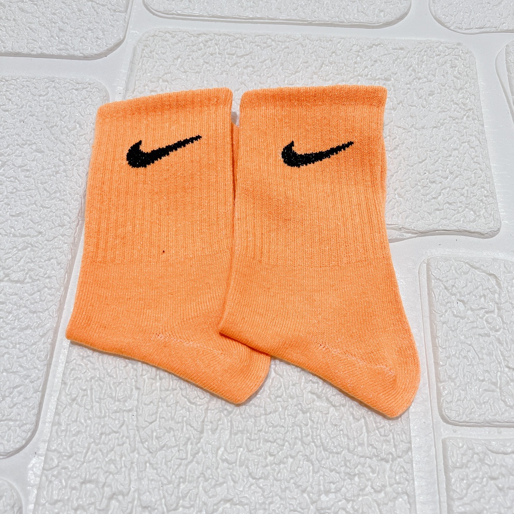 Tất Cổ Cao Nike Sắc Màu phong cách