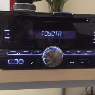 CD Toyota mới 1000% zin theo xe Innova All New.kết nối USB đĩa CD ăng ten Bluetooth....