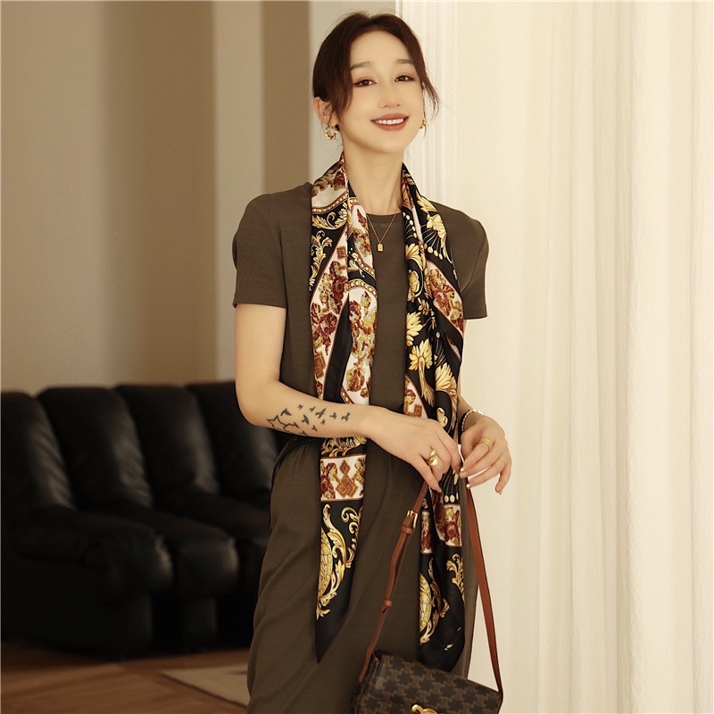 Khăn choàng cổ lụa vuông thanh lịch đa năng size 108x108cm