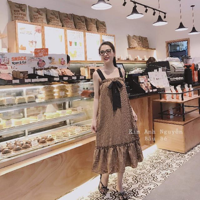 ĐẦM SỌC CARO NƠ NGỰC