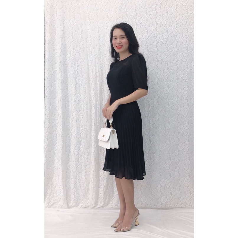 Đầm chiffon dập ly phối lưới S&amp;M - GR0208