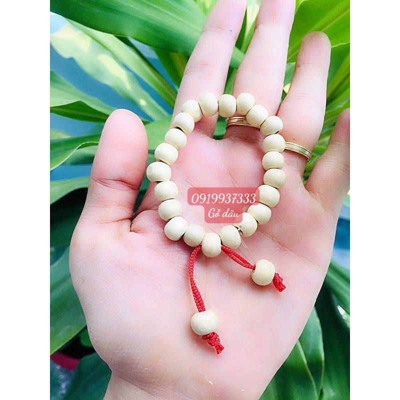 Vòng gỗ dâu cho bé