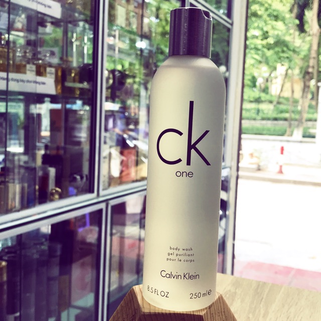 Sữa tắm hương nước hoa CK one 250ml, tắm dưỡng da.