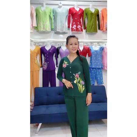 Bộ Bà Ba Thêu Ống Rộng