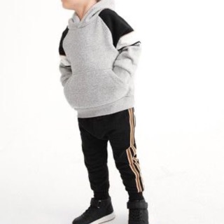 Bộ nỉ có mũ phối màu