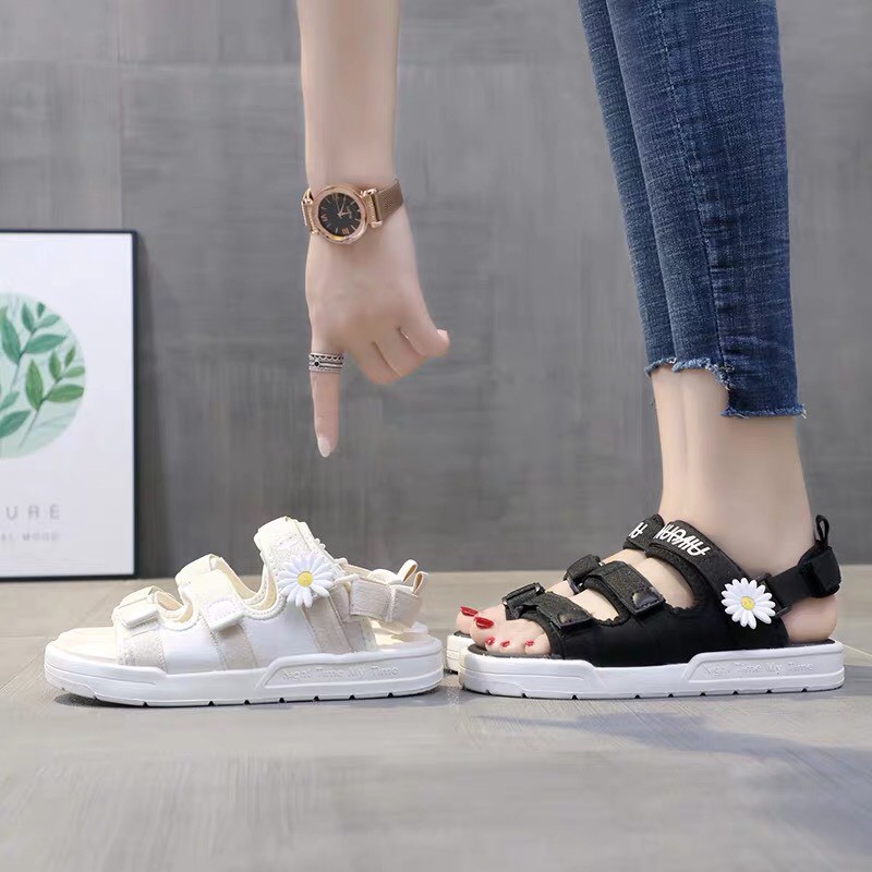 [Mã 88FASHIONSALE1 giảm 10K đơn 99K] ❗FREE SHIP TOÀN QUỐC❗ Dép Quai Hậu sandal 3 quai dán nữ thêu Hoa Cúc mẫu hót 2021