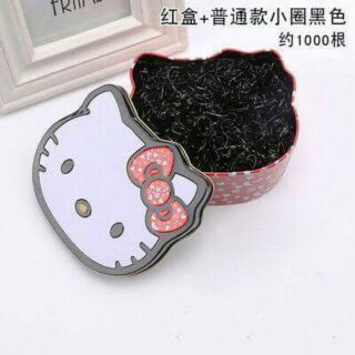 Chun buộc tóc cho bé