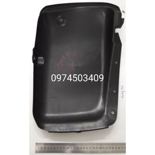 Chắn bùn hông  Huyndai Grand i10 loại 5 cửa đuôi cộc