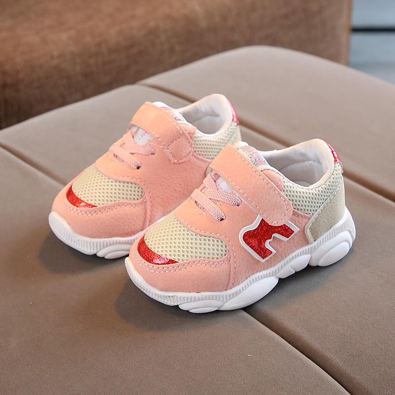 Giày thể thao thoáng khí kiểu dáng thời trang dễ thương dành cho các bé