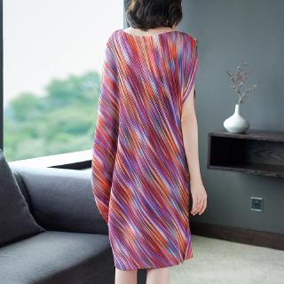 Đầm tay kiểu cánh dơi sang trọng