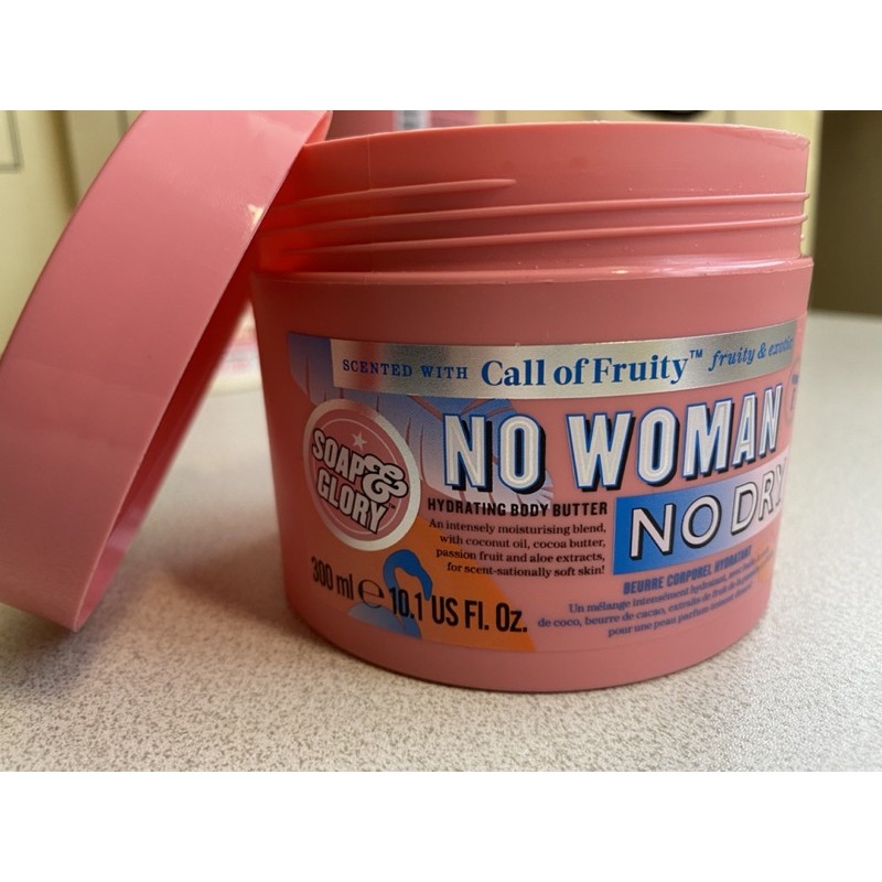 Bơ dưỡng thể hãng Soap And Glory CALL OF FRUITY NO WOMAN NO DRY 300ML